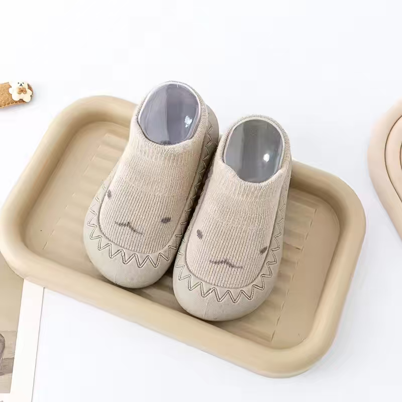 👣 Chaussons antidérapants bébé – Premiers pas