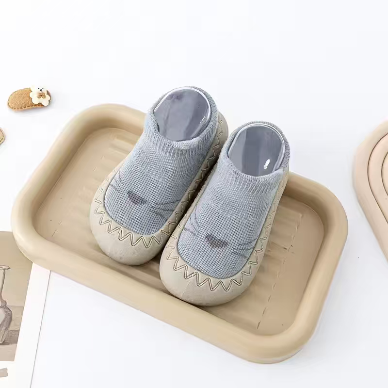 👣 Chaussons antidérapants bébé – Premiers pas