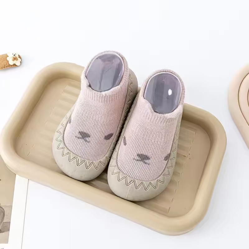 👣 Chaussons antidérapants bébé – Premiers pas